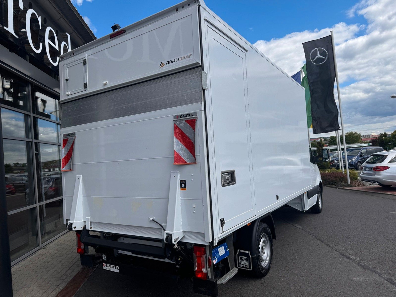 Mercedes-Benz Sprinter 317 CDI 4325 Koffer LBW Klima Kamera - Box van: picture 5 Mercedes-Benz Sprinter 317 CDI 4325 Koffer LBW Klima Kamera - Box van: picture 5