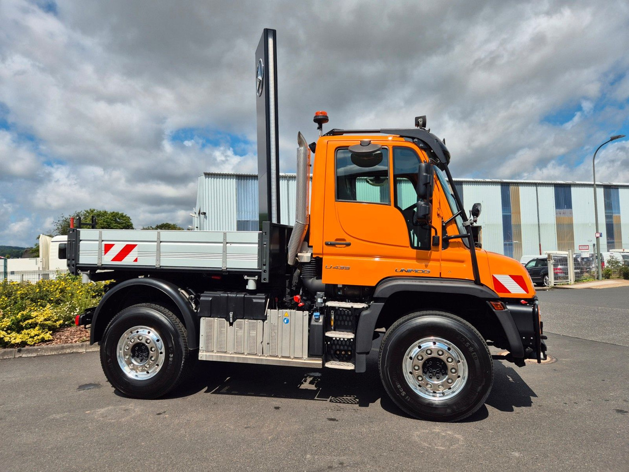 Mercedes-Benz Unimog U435 4x4 Kipper Vario-Pilot Hydrostat - Tipper: picture 5 Mercedes-Benz Unimog U435 4x4 Kipper Vario-Pilot Hydrostat - Tipper: picture 5