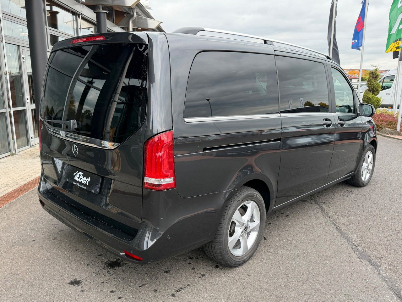 Mercedes-Benz V 250 AVANTGARDE ED AHK Tisch 6Sitze - Passenger van: picture 4 Mercedes-Benz V 250 AVANTGARDE ED AHK Tisch 6Sitze - Passenger van: picture 4