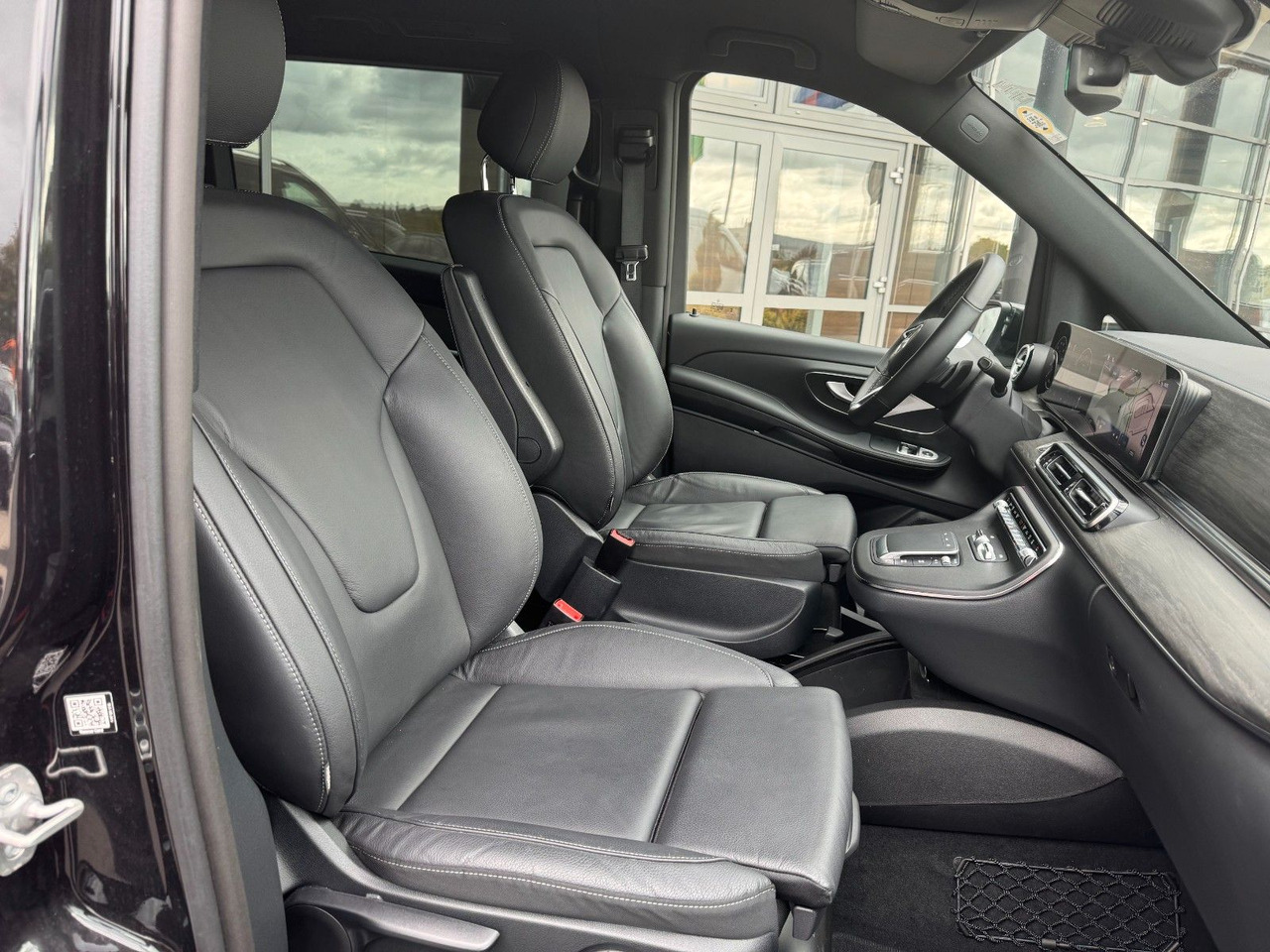 Station wagon Mercedes-Benz V 300 d AVANTGARDE Extralang 360Kamera Standheiz: picture 10