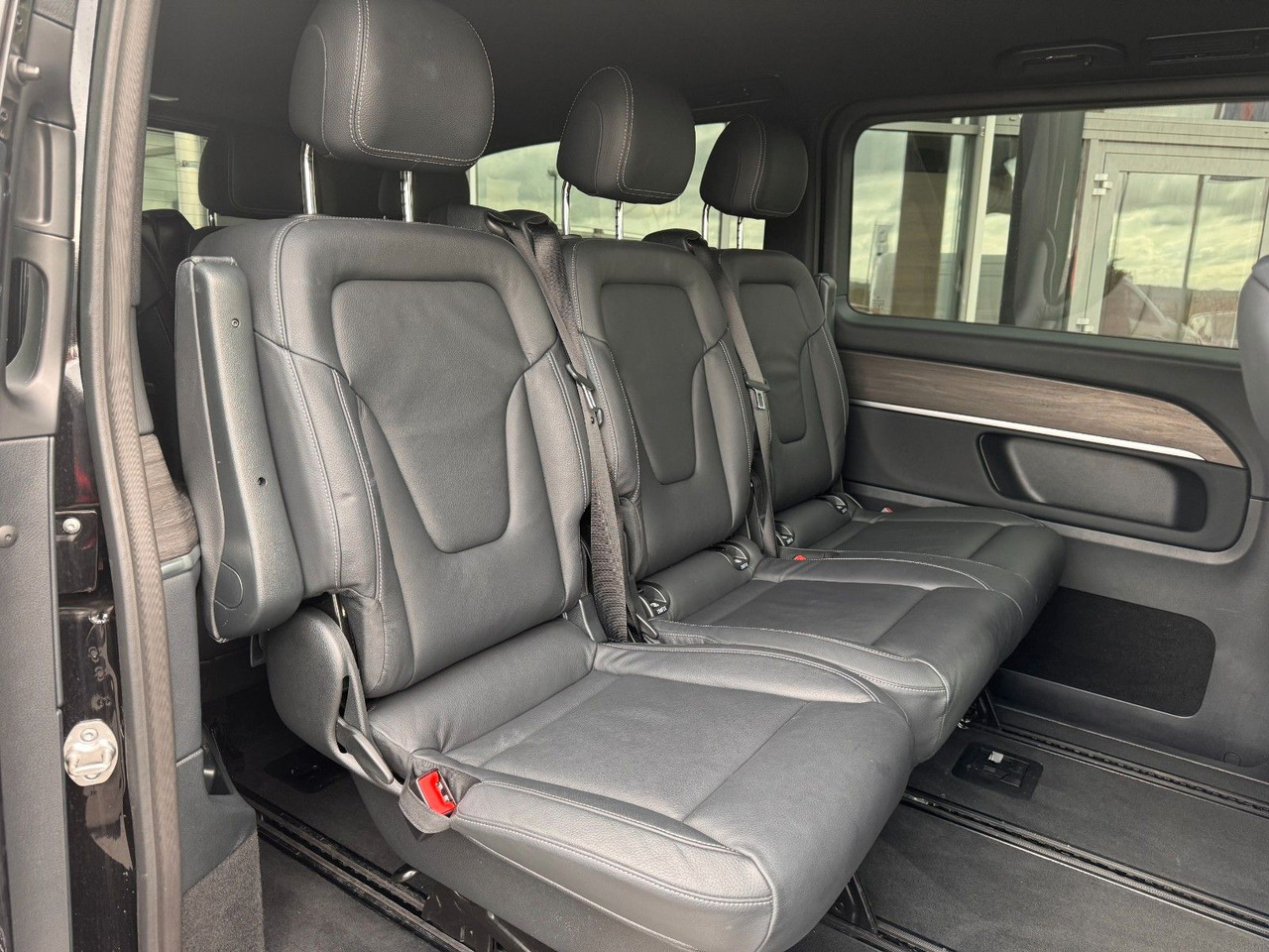 Station wagon Mercedes-Benz V 300 d AVANTGARDE Extralang 360Kamera Standheiz: picture 7