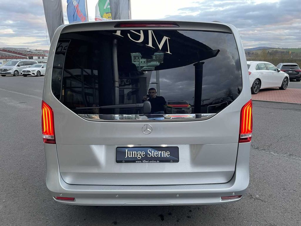 Mercedes-Benz V 300 d EXCLUSIVE ED AMG Panorama AHK2,5 DISTRON Mercedes-Benz V 300 d EXCLUSIVE ED AMG Panorama AHK2,5 DISTRON - Minibus, Passenger van: picture 4 Mercedes-Benz V 300 d EXCLUSIVE ED AMG Panorama AHK2,5 DISTRON Mercedes-Benz V 300 d EXCLUSIVE ED AMG Panorama AHK2,5 DISTRON - Minibus, Passenger van: picture 4