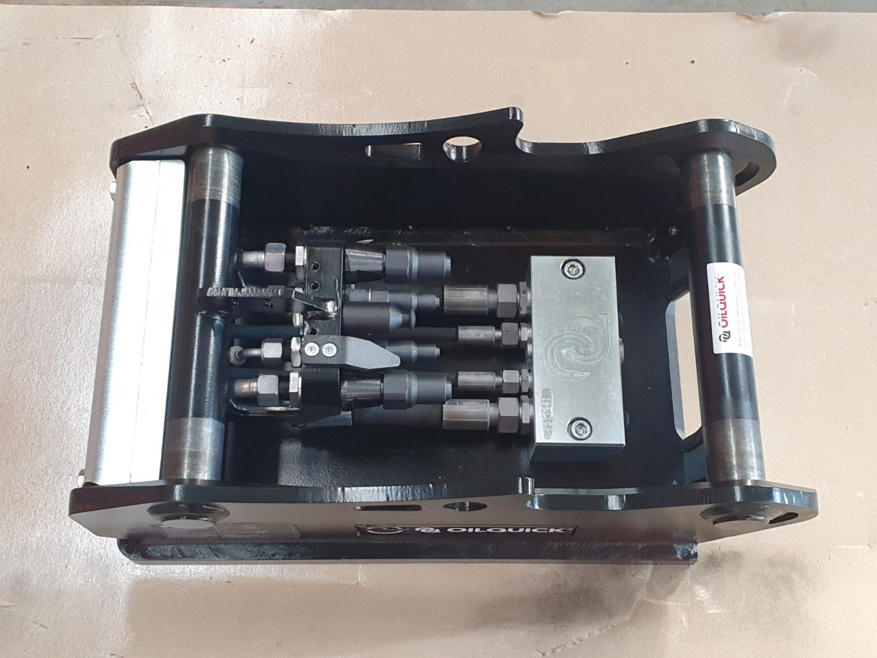 OilQuick OQ45-5 Adapterplatte für Westtech &mehr - Quick coupler: picture 5 OilQuick OQ45-5 Adapterplatte für Westtech &mehr - Quick coupler: picture 5