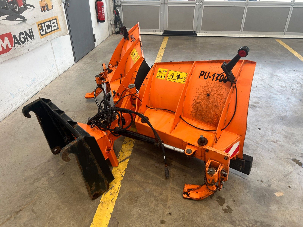 Pronar PU-1700 Schneeschild / 2011 / 1.930 mm - Snow plough: picture 5 Pronar PU-1700 Schneeschild / 2011 / 1.930 mm - Snow plough: picture 5