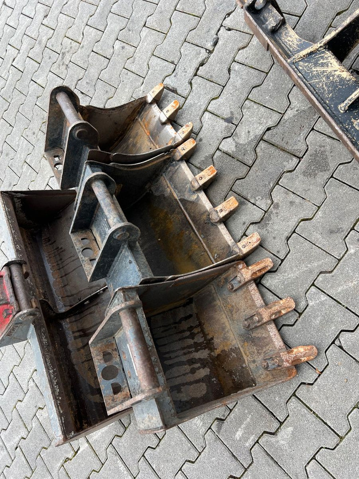 Mini excavator Terex TC16 / 2017 / 1.769h / Löffelpaket / Powertilt: picture 12