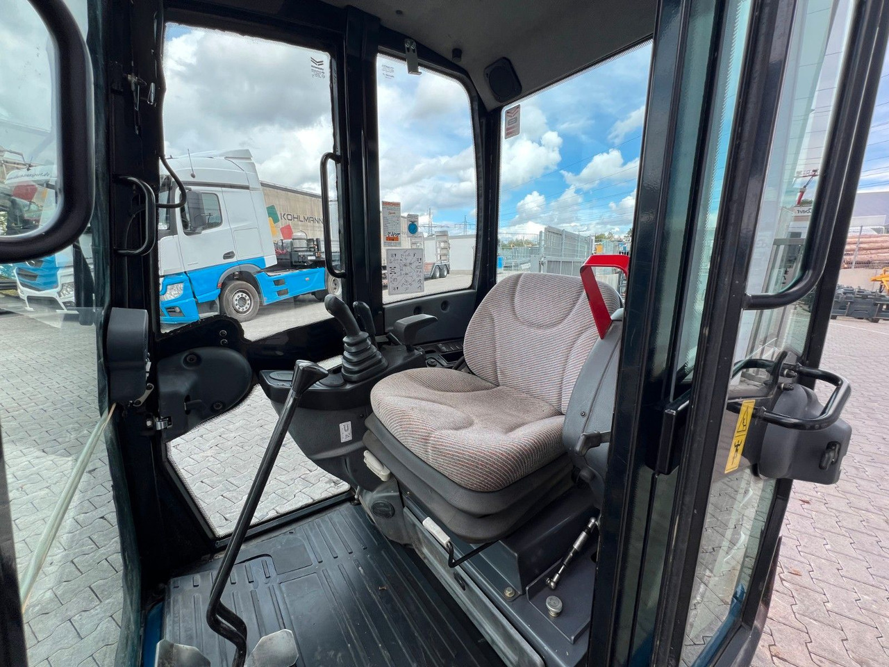 Mini excavator Terex TC16 / 2017 / 1.769h / Löffelpaket / Powertilt: picture 15