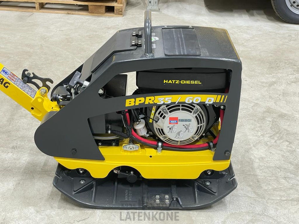 Vibratory plate Bomag BPR35/60DE tärylätkä renkailla: picture 18
