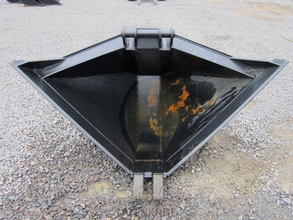 Laten Pelto-ojakauha 850L NTP10 13-18ton CAT-kynsillä - Bucket for Construction machinery: picture 3 Laten Pelto-ojakauha 850L NTP10 13-18ton CAT-kynsillä - Bucket for Construction machinery: picture 3