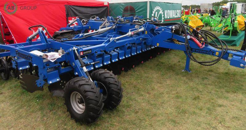 Awemak hydraulically folding heavy disc harrow Goliath CBTHD60, 6 m - Disc harrow: picture 1 Awemak hydraulically folding heavy disc harrow Goliath CBTHD60, 6 m - Disc harrow: picture 1