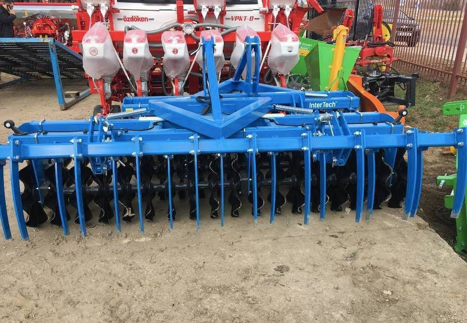 Inter-Tech front disc cultivator 3 m with flat bar drag BAP02 - Disc harrow: picture 1 Inter-Tech front disc cultivator 3 m with flat bar drag BAP02 - Disc harrow: picture 1
