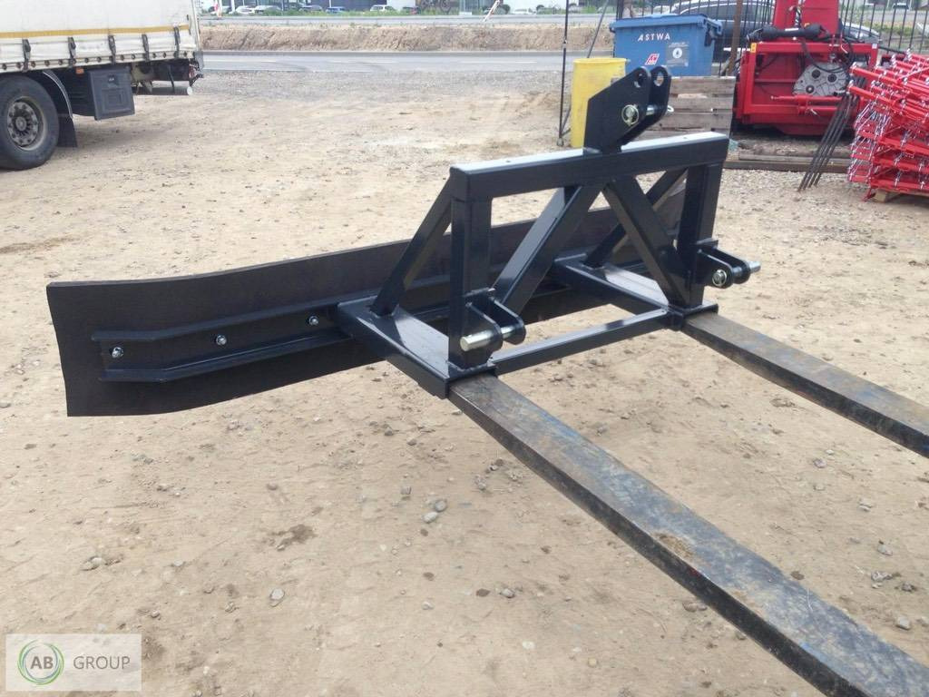 Inter-Tech manure scraper 2,6m - Fertilizing equipment: picture 2 Inter-Tech manure scraper 2,6m - Fertilizing equipment: picture 2