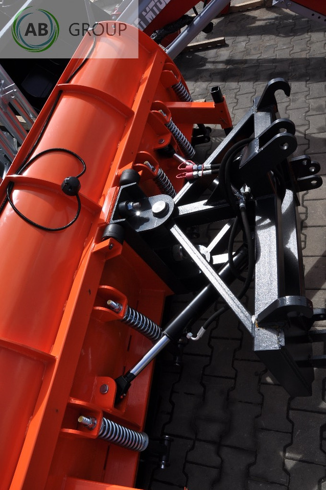Metal-Technik snow plow 3.0 m category II - Snow plough for Agricultural machinery: picture 3 Metal-Technik snow plow 3.0 m category II - Snow plough for Agricultural machinery: picture 3