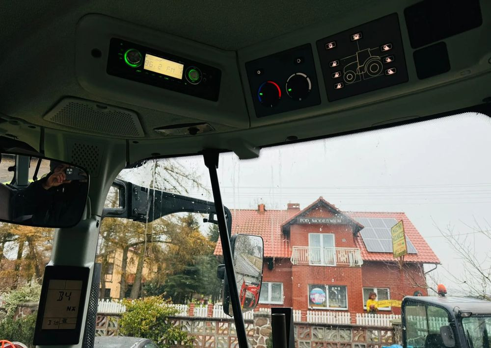 Claas Arion 620 - Farm tractor: picture 4 Claas Arion 620 - Farm tractor: picture 4