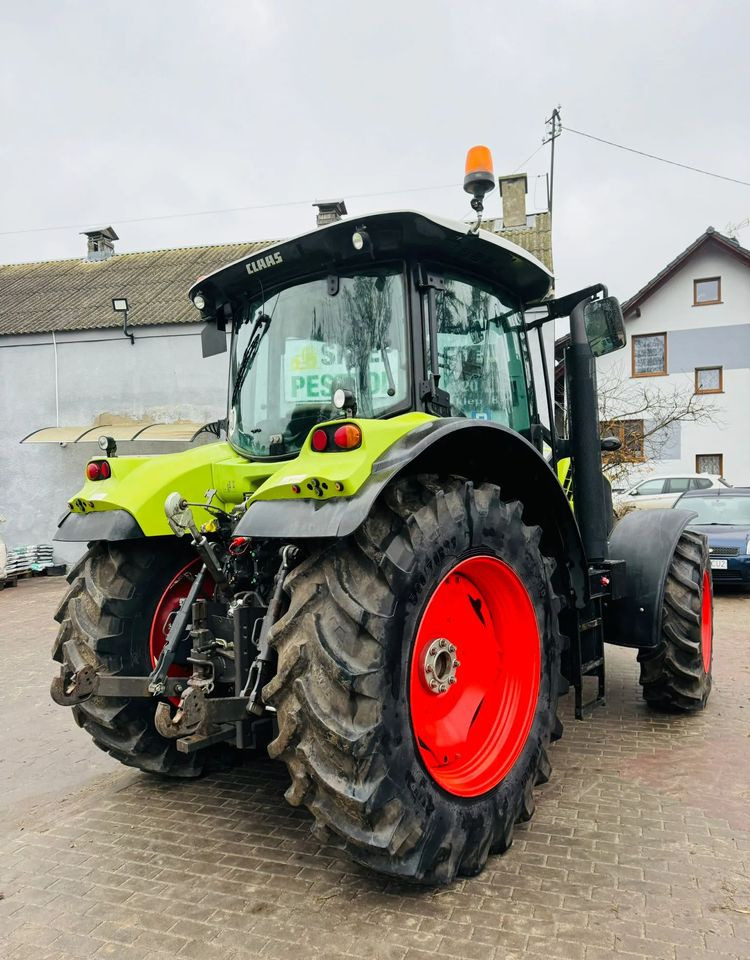 Farm tractor Claas Arion 620: picture 11