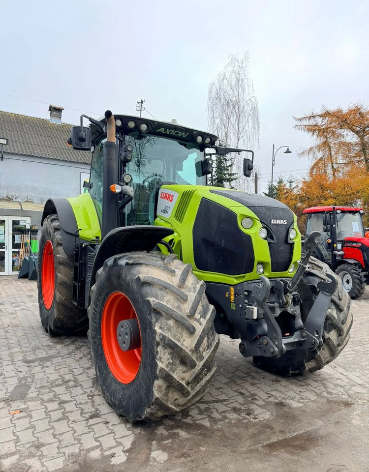 Claas Axion 870 - Farm tractor: picture 1 Claas Axion 870 - Farm tractor: picture 1