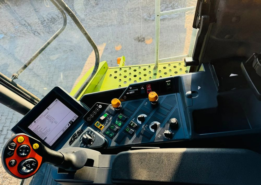 Leasing of  Claas Lexion 570C Claas Lexion 570C: picture 14