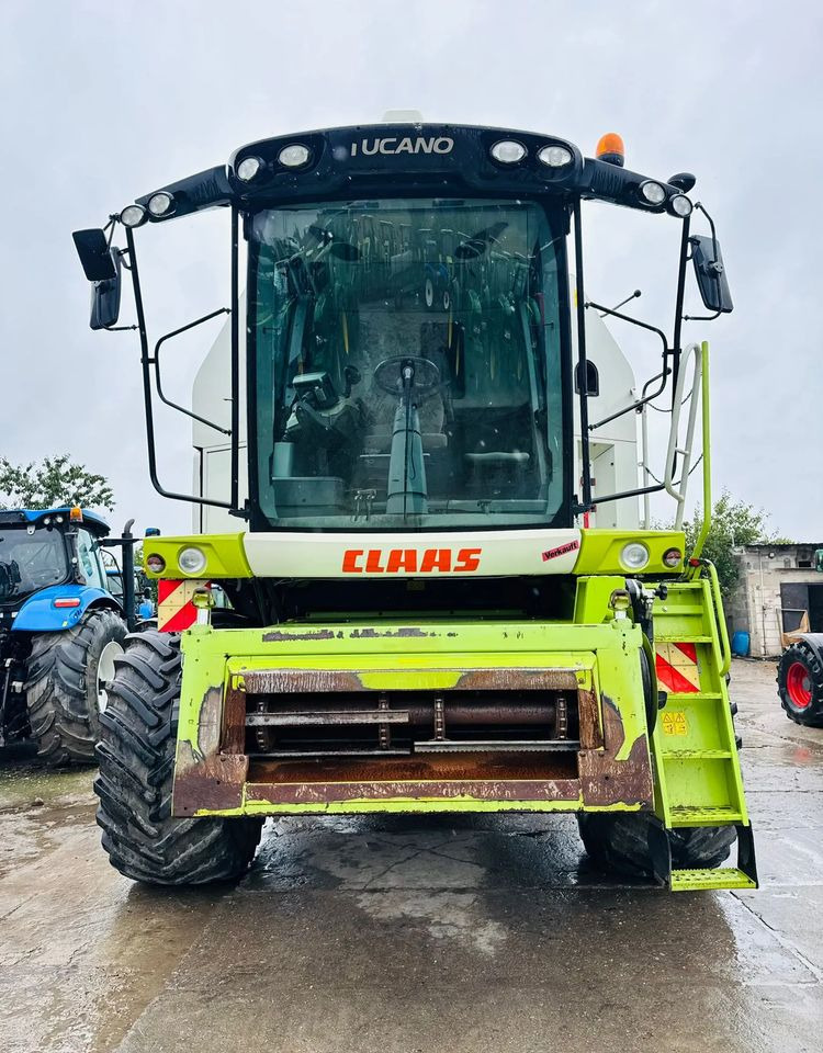 Claas Tucano 450 - Combine harvester: picture 2 Claas Tucano 450 - Combine harvester: picture 2