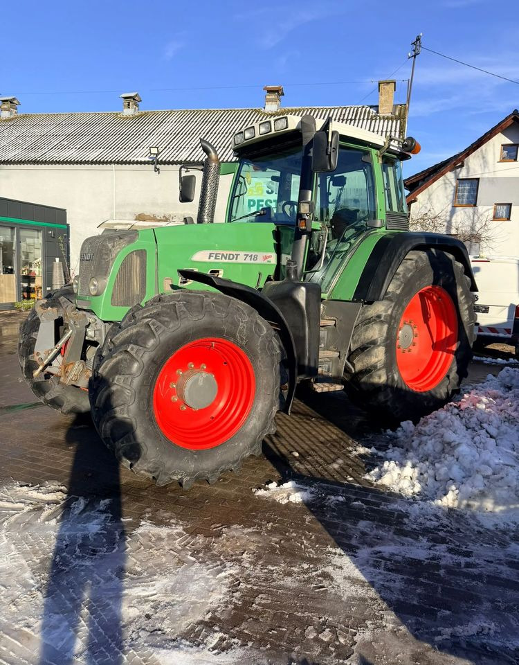 Fendt 718 Vario TMS - Farm tractor: picture 2 Fendt 718 Vario TMS - Farm tractor: picture 2