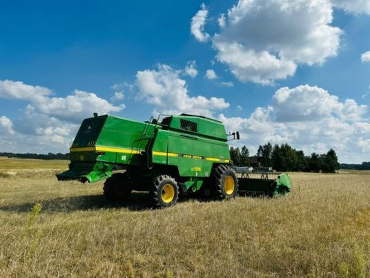 John Deere 2066 - Combine harvester: picture 4 John Deere 2066 - Combine harvester: picture 4