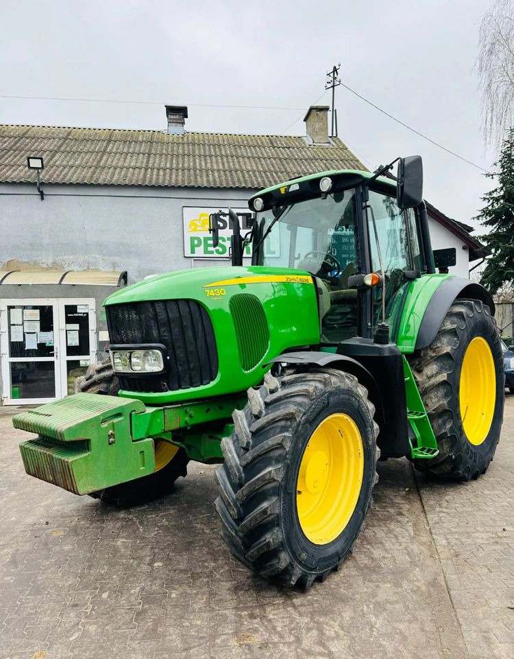 John Deere 7430 Premium - Farm tractor: picture 1 John Deere 7430 Premium - Farm tractor: picture 1
