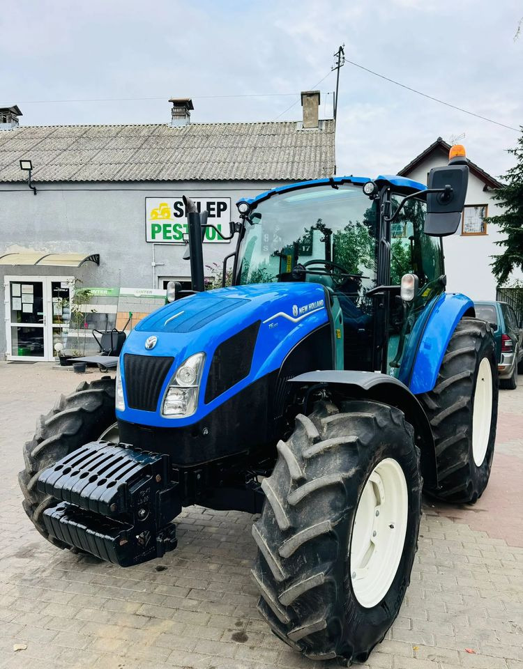 New Holland T5.100 - Farm tractor: picture 3 New Holland T5.100 - Farm tractor: picture 3