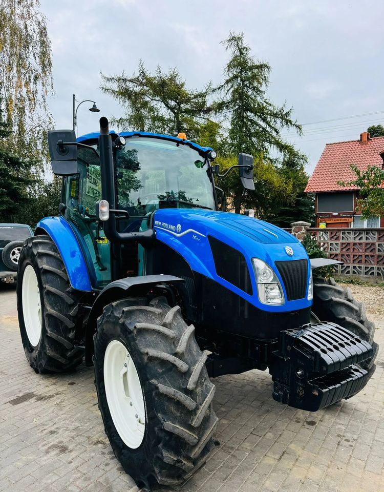 New Holland T5.100 - Farm tractor: picture 1 New Holland T5.100 - Farm tractor: picture 1