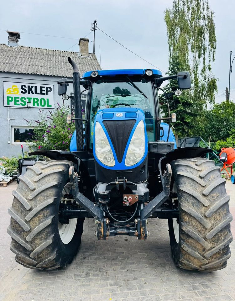 New Holland T7.210 - Farm tractor: picture 1 New Holland T7.210 - Farm tractor: picture 1