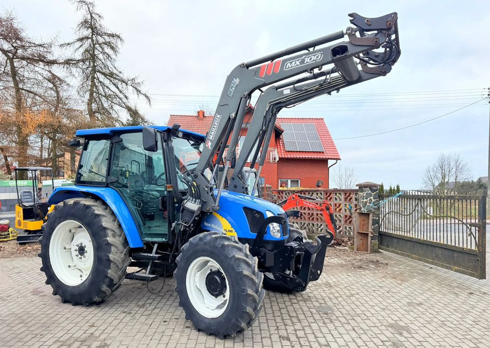 New Holland TL 100 - Farm tractor: picture 5 New Holland TL 100 - Farm tractor: picture 5