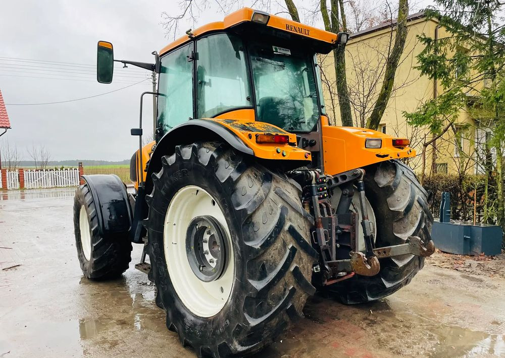 Renault Ares 826 RZ - Farm tractor: picture 4 Renault Ares 826 RZ - Farm tractor: picture 4