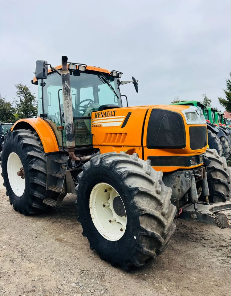 Renault Atles 925 RZ - Farm tractor: picture 1 Renault Atles 925 RZ - Farm tractor: picture 1