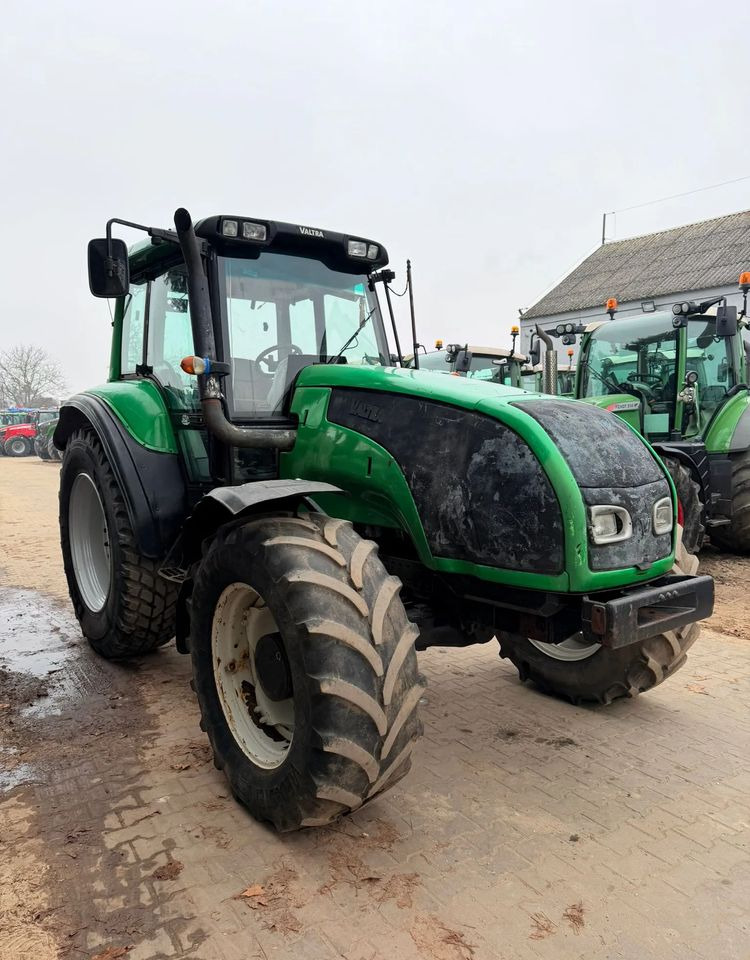 Valtra T 170 - Farm tractor: picture 4 Valtra T 170 - Farm tractor: picture 4