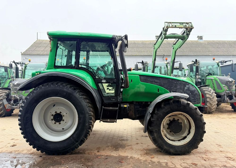 Valtra T 170 - Farm tractor: picture 2 Valtra T 170 - Farm tractor: picture 2