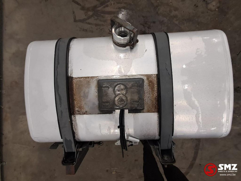 DAF Occ brandstoftank + steunen 430L DAF - Fuel tank for Truck: picture 5 DAF Occ brandstoftank + steunen 430L DAF - Fuel tank for Truck: picture 5