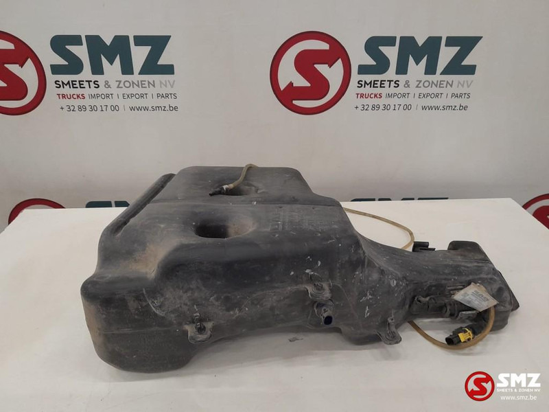 DAF Occ ruitensproeiervloeistofreservoir DAF - Window and parts for Truck: picture 1 DAF Occ ruitensproeiervloeistofreservoir DAF - Window and parts for Truck: picture 1