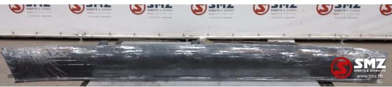 Iveco Onder spoiler Iveco Stralis - Aerodynamics/ Spoiler for Truck: picture 2 Iveco Onder spoiler Iveco Stralis - Aerodynamics/ Spoiler for Truck: picture 2