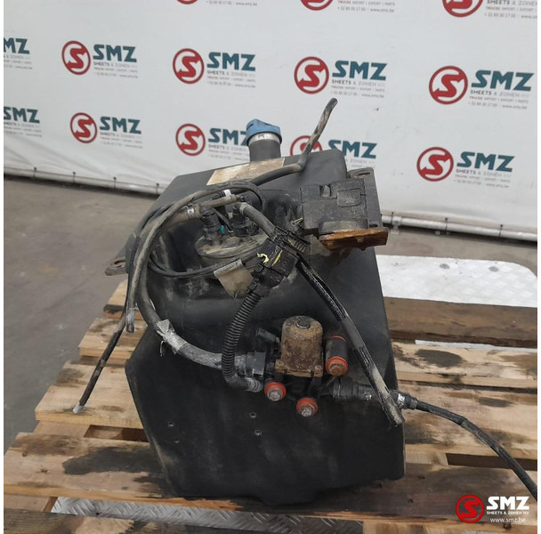 MAN Occ AdBluetank 35L + AdBlueniveausensor MAN - Fuel processing/ Fuel delivery for Truck: picture 4 MAN Occ AdBluetank 35L + AdBlueniveausensor MAN - Fuel processing/ Fuel delivery for Truck: picture 4