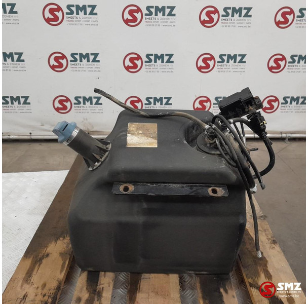 MAN Occ AdBluetank 35L + AdBlueniveausensor MAN - Fuel processing/ Fuel delivery for Truck: picture 1 MAN Occ AdBluetank 35L + AdBlueniveausensor MAN - Fuel processing/ Fuel delivery for Truck: picture 1