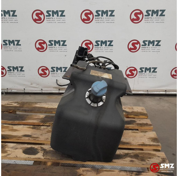 MAN Occ AdBluetank 35L + AdBlueniveausensor MAN - Fuel processing/ Fuel delivery for Truck: picture 3 MAN Occ AdBluetank 35L + AdBlueniveausensor MAN - Fuel processing/ Fuel delivery for Truck: picture 3