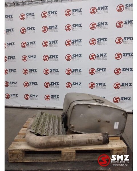 MAN Occ Uitlaatpot - katalysator MAN TGX EURO 5 - Muffler/ Exhaust system for Truck: picture 3 MAN Occ Uitlaatpot - katalysator MAN TGX EURO 5 - Muffler/ Exhaust system for Truck: picture 3