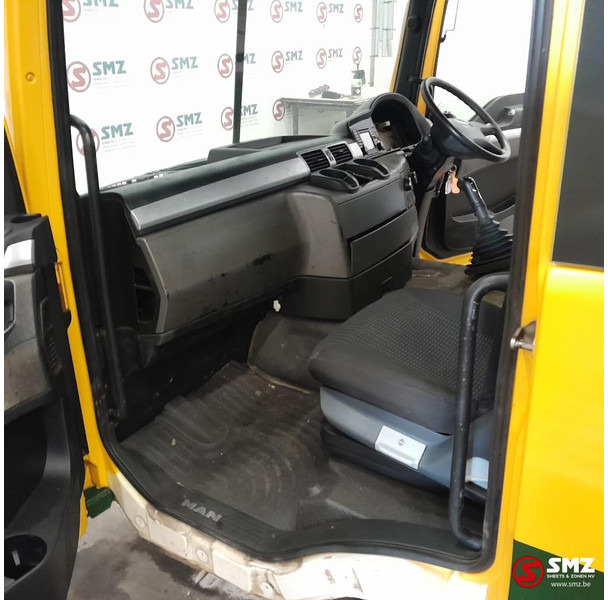Cab and interior for Truck MAN Occ cabine RHD MAN TGS: picture 10