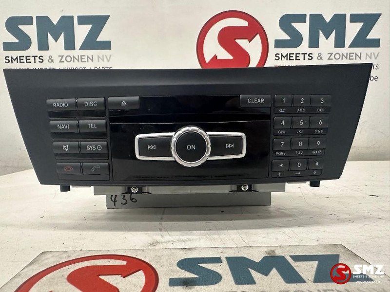 Mercedes-Benz Occ Radio Mercedes W204 - Electrical system for Car: picture 1 Mercedes-Benz Occ Radio Mercedes W204 - Electrical system for Car: picture 1