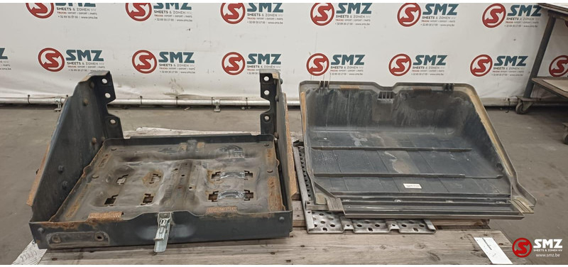 Mercedes-Benz Occ batterijbak Actros MP4 - Frame/ Chassis for Truck: picture 1 Mercedes-Benz Occ batterijbak Actros MP4 - Frame/ Chassis for Truck: picture 1