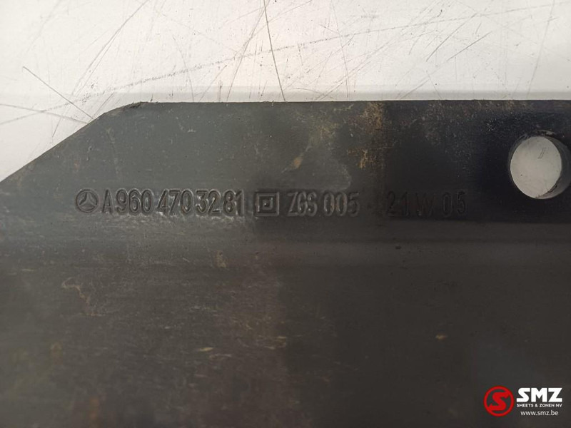 Mercedes-Benz Occ brandstoftanksteun Mercedes - Frame/ Chassis for Truck: picture 5 Mercedes-Benz Occ brandstoftanksteun Mercedes - Frame/ Chassis for Truck: picture 5