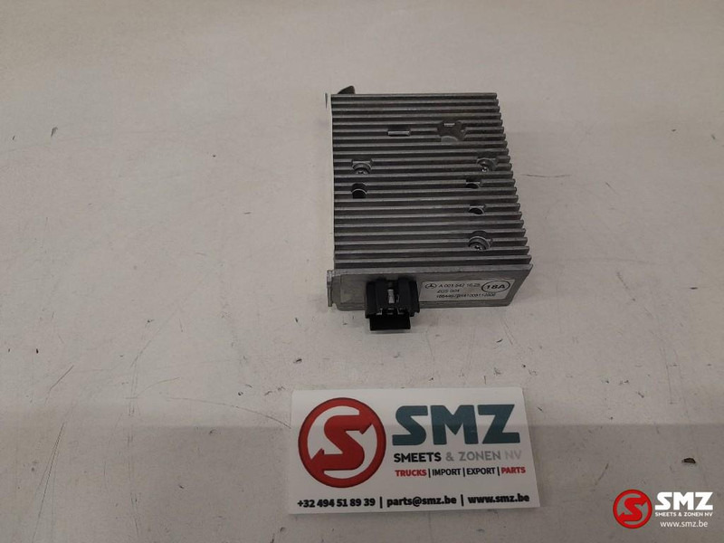 Mercedes-Benz Occ omvormer 24V/12V 18A Mercedes - Electrical system for Truck: picture 1 Mercedes-Benz Occ omvormer 24V/12V 18A Mercedes - Electrical system for Truck: picture 1