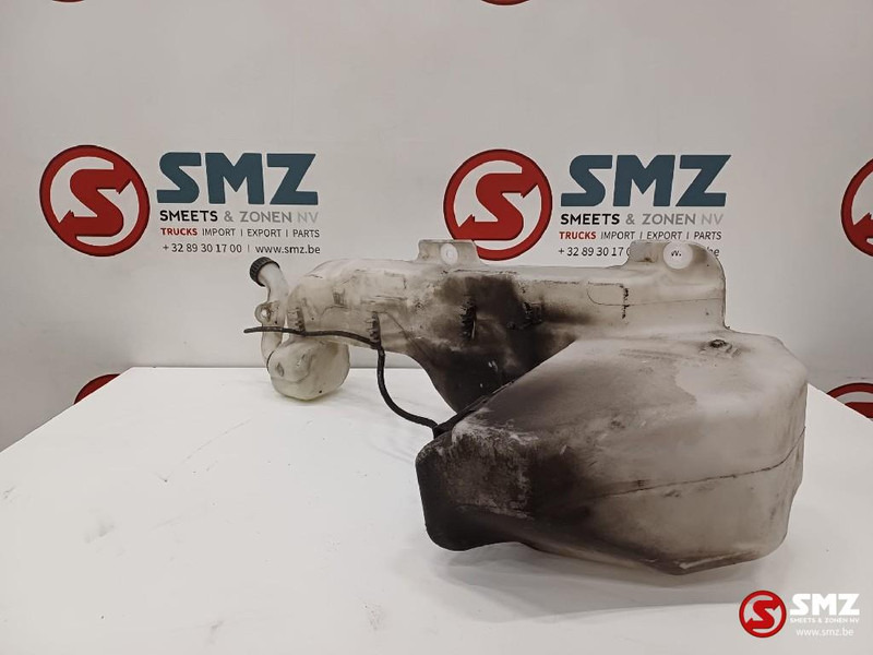 Mercedes-Benz Occ ruitenwissersproeierreservoir Mercedes - Wiper for Truck: picture 2 Mercedes-Benz Occ ruitenwissersproeierreservoir Mercedes - Wiper for Truck: picture 2