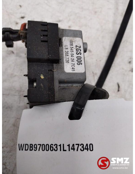 Mercedes-Benz Occ uitlaatremschakelaar Mercedes Atego - Electrical system for Truck: picture 3 Mercedes-Benz Occ uitlaatremschakelaar Mercedes Atego - Electrical system for Truck: picture 3