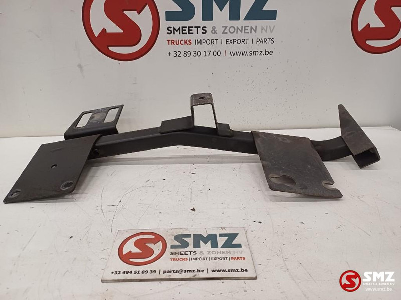 Renault Occ bumperbevestiging links Renault - Bumper for Truck: picture 4 Renault Occ bumperbevestiging links Renault - Bumper for Truck: picture 4