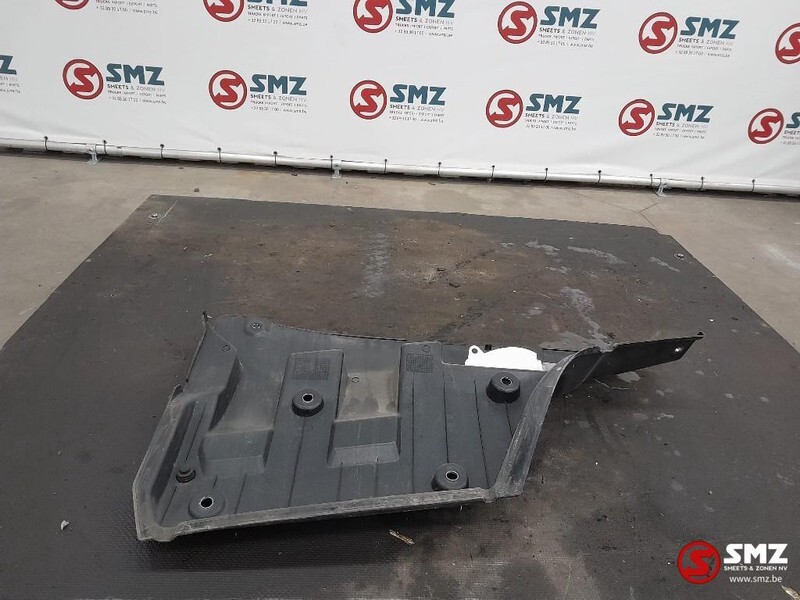 Renault Occ portierverlengstuk Renault T 7482516626 - Door and parts for Truck: picture 3 Renault Occ portierverlengstuk Renault T 7482516626 - Door and parts for Truck: picture 3