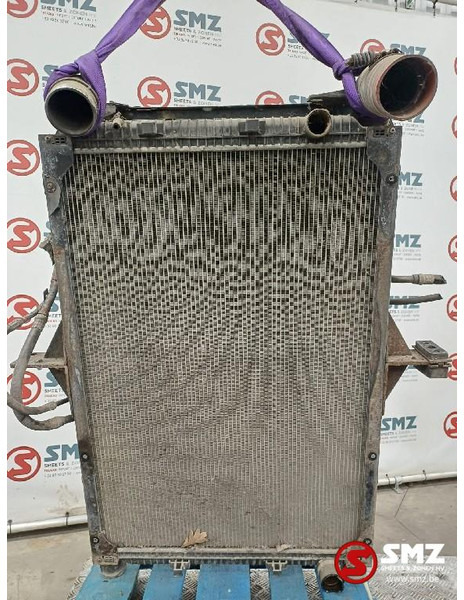 Renault Occ radiator Renault - Radiator for Truck: picture 1 Renault Occ radiator Renault - Radiator for Truck: picture 1