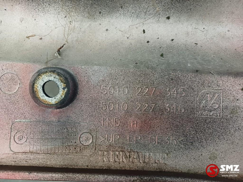 Renault Occ radiatorgrille Renault - Grill for Truck: picture 3 Renault Occ radiatorgrille Renault - Grill for Truck: picture 3